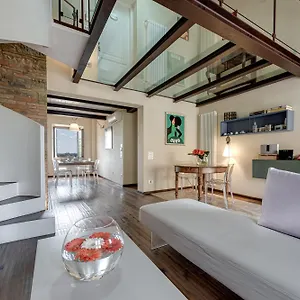 3* Couette-café Chianti Design Infinity Pool Shared